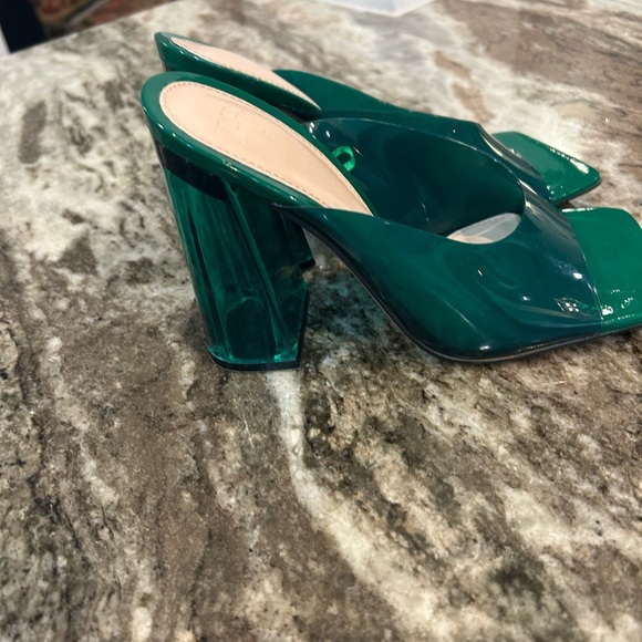 Zara Deep Green Open-Toe Heels, size 37. Have wear but overall GUC - Picture 4 of 8